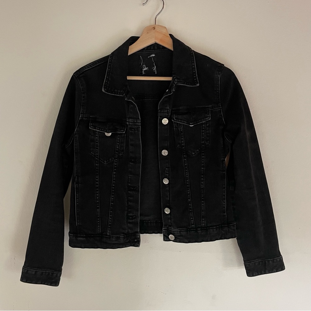 Levi’s black jean jacket